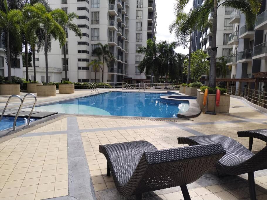 Apartment Modern Infront Of Naia T3 Manila